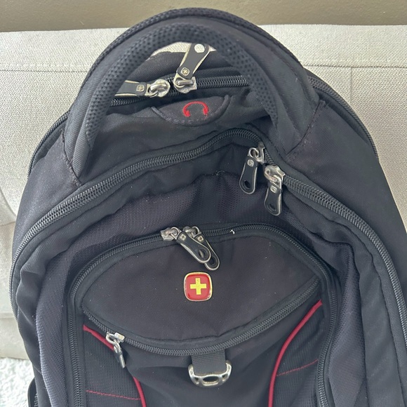 SwissGear backpack - Picture 5 of 7